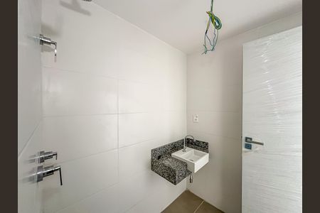Studio para alugar com 27m², 1 quarto e sem vaga Studio para alugar com 27m², 1 quarto e sem vagaBanheiro Social