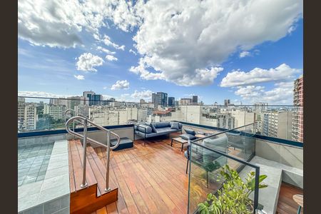 Studio para alugar com 27m², 1 quarto e sem vaga Studio para alugar com 27m², 1 quarto e sem vagaÁrea comum - Piscina