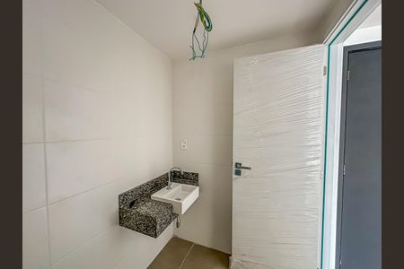 Studio para alugar com 27m², 1 quarto e sem vaga Studio para alugar com 27m², 1 quarto e sem vagaBanheiro Social