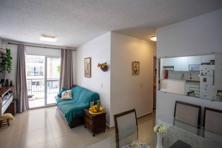Apartamento à venda com 67m², 2 quartos e 1 vagaSala
