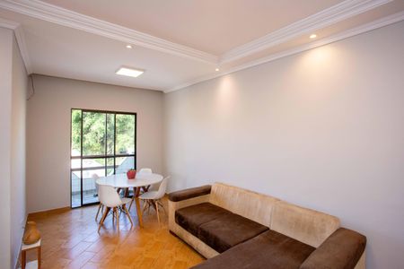 Apartamento à venda com 70m², 2 quartos e 2 vagasSala