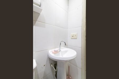 Apartamento à venda com 69m², 3 quartos e sem vaga Apartamento à venda com 69m², 3 quartos e sem vagaBanheiro Social