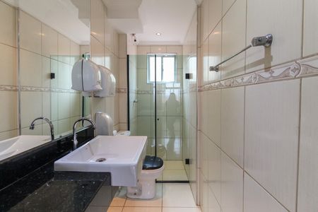 Apartamento à venda com 45m², 2 quartos e 1 vagaBanheiro Social