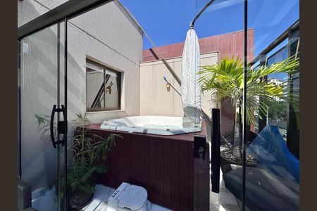 Apartamento à venda com 150m², 3 quartos e 2 vagas Apartamento à venda com 150m², 3 quartos e 2 vagasVaranda da Sala