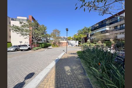 Apartamento à venda com 150m², 3 quartos e 2 vagas Apartamento à venda com 150m², 3 quartos e 2 vagasÁrea Comum