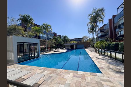 Apartamento à venda com 150m², 3 quartos e 2 vagas Apartamento à venda com 150m², 3 quartos e 2 vagasÁrea Comum