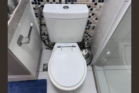 Apartamento à venda com 150m², 3 quartos e 2 vagas Apartamento à venda com 150m², 3 quartos e 2 vagasBanheiro da Suíte 3