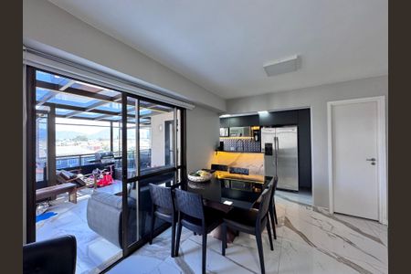 Apartamento à venda com 150m², 3 quartos e 2 vagas Apartamento à venda com 150m², 3 quartos e 2 vagasSala