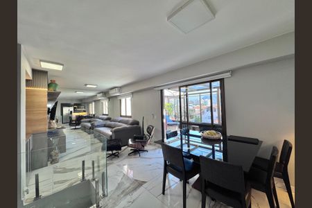 Apartamento à venda com 150m², 3 quartos e 2 vagas Apartamento à venda com 150m², 3 quartos e 2 vagasSala
