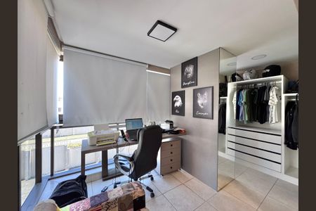 Apartamento à venda com 150m², 3 quartos e 2 vagas Apartamento à venda com 150m², 3 quartos e 2 vagasEscritório