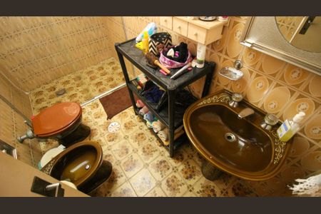 Casa à venda com 165m², 4 quartos e 2 vagasBanheiro 2