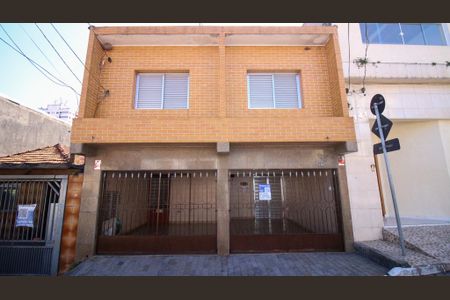 Casa à venda com 165m², 4 quartos e 2 vagasFachada