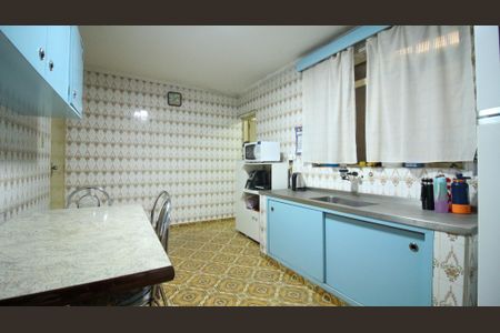 Casa à venda com 165m², 4 quartos e 2 vagasCozinha