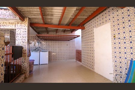 Casa à venda com 165m², 4 quartos e 2 vagasÁrea Externa