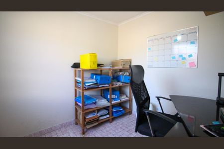 Casa à venda com 165m², 4 quartos e 2 vagasQuarto 4