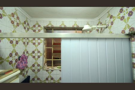 Casa à venda com 165m², 4 quartos e 2 vagasBanheiro 2