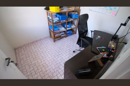 Casa à venda com 165m², 4 quartos e 2 vagasQuarto 4