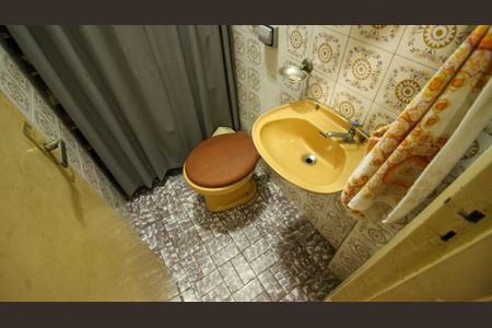 Casa à venda com 165m², 4 quartos e 2 vagasBanheiro 3