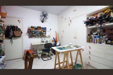 Casa à venda com 165m², 4 quartos e 2 vagasQuarto 1