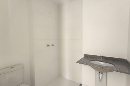 Apartamento para alugar com 59m², 2 quartos e 1 vaga Apartamento para alugar com 59m², 2 quartos e 1 vagaBanheiro