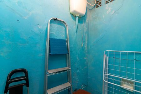 Casa à venda com 73m², 2 quartos e 1 vaga Casa à venda com 73m², 2 quartos e 1 vagaBanheiro de Serviço