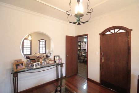 Casa à venda com 172m², 3 quartos e 4 vagasSala