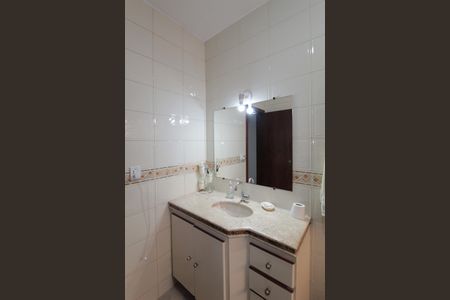 Casa à venda com 172m², 3 quartos e 4 vagasBanheiro da Suite