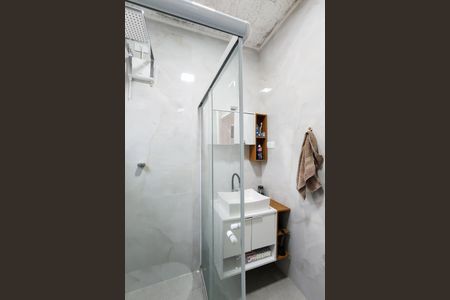 Casa à venda com 192m², 3 quartos e 2 vagas Casa à venda com 192m², 3 quartos e 2 vagasBanheiro