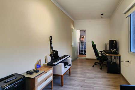 Casa à venda com 192m², 3 quartos e 2 vagas Casa à venda com 192m², 3 quartos e 2 vagasQuarto 3