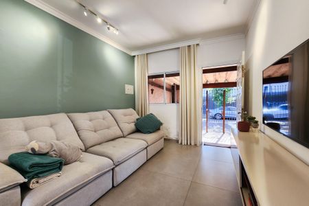 Casa à venda com 192m², 3 quartos e 2 vagas Casa à venda com 192m², 3 quartos e 2 vagasSala