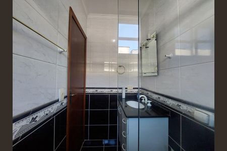 Casa à venda com 150m², 3 quartos e 4 vagasBanheiro Suíte 2
