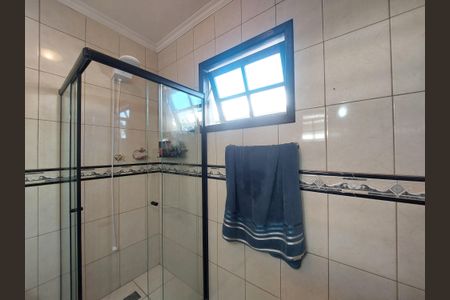 Casa à venda com 150m², 3 quartos e 4 vagasBanheiro Suíte 1