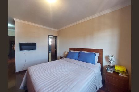 Casa à venda com 150m², 3 quartos e 4 vagasSuíte 1