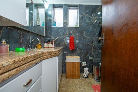 Apartamento para alugar com 125m², 3 quartos e 2 vagas Apartamento para alugar com 125m², 3 quartos e 2 vagasBanheiro Social