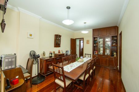 Apartamento para alugar com 125m², 3 quartos e 2 vagas Apartamento para alugar com 125m², 3 quartos e 2 vagasSala