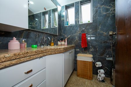 Apartamento para alugar com 125m², 3 quartos e 2 vagas Apartamento para alugar com 125m², 3 quartos e 2 vagasBanheiro Social