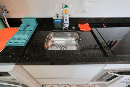 Studio à venda com 30m², 1 quarto e 1 vaga Studio à venda com 30m², 1 quarto e 1 vagaCozinha e área de serviço