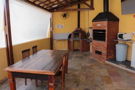 Apartamento à venda com 47m², 2 quartos e 1 vaga Apartamento à venda com 47m², 2 quartos e 1 vagaÁrea comum - Churrasqueira