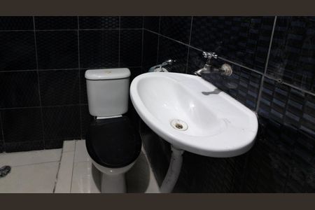 Casa para alugar com 30m², 1 quarto e sem vagaBanheiro