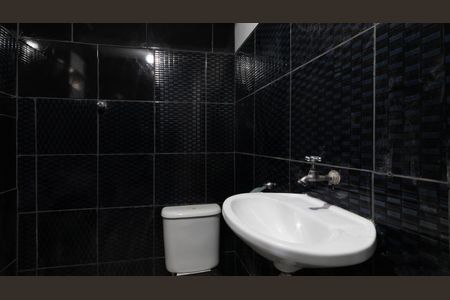 Banheiro de casa para alugar com 1 quarto, 30m² em Jardim Belem, São Paulo