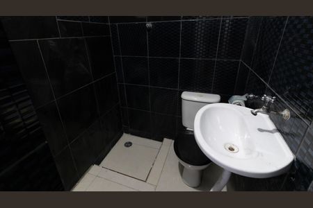 Banheiro de casa para alugar com 1 quarto, 30m² em Jardim Belem, São Paulo