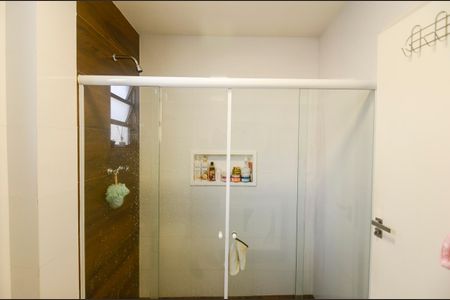 Apartamento à venda com 96m², 2 quartos e sem vagaBanheiro Social