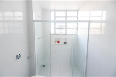 Apartamento à venda com 96m², 2 quartos e sem vagaBanheiro da Suíte