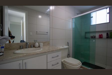 Apartamento à venda com 355m², 3 quartos e 2 vagas Apartamento à venda com 355m², 3 quartos e 2 vagasBanhheiro da Suíte 1