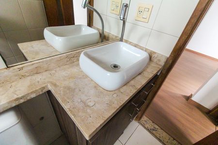Apartamento para alugar com 50m², 2 quartos e 1 vaga Apartamento para alugar com 50m², 2 quartos e 1 vagaBanheiro