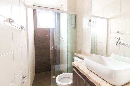 Apartamento para alugar com 50m², 2 quartos e 1 vaga Apartamento para alugar com 50m², 2 quartos e 1 vagaBanheiro