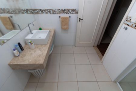 Casa à venda com 420m², 3 quartos e 10 vagas Casa à venda com 420m², 3 quartos e 10 vagasBanheiro 2