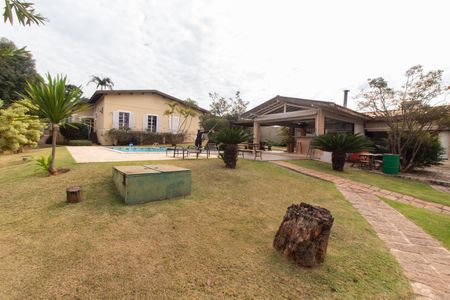 Casa à venda com 420m², 3 quartos e 10 vagas Casa à venda com 420m², 3 quartos e 10 vagasÁrea Externa