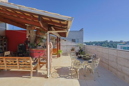 Apartamento à venda com 230m², 3 quartos e 2 vagas Apartamento à venda com 230m², 3 quartos e 2 vagasÁrea externa