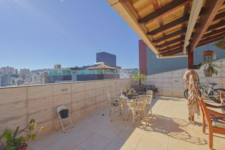 Apartamento à venda com 230m², 3 quartos e 2 vagas Apartamento à venda com 230m², 3 quartos e 2 vagasÁrea externa